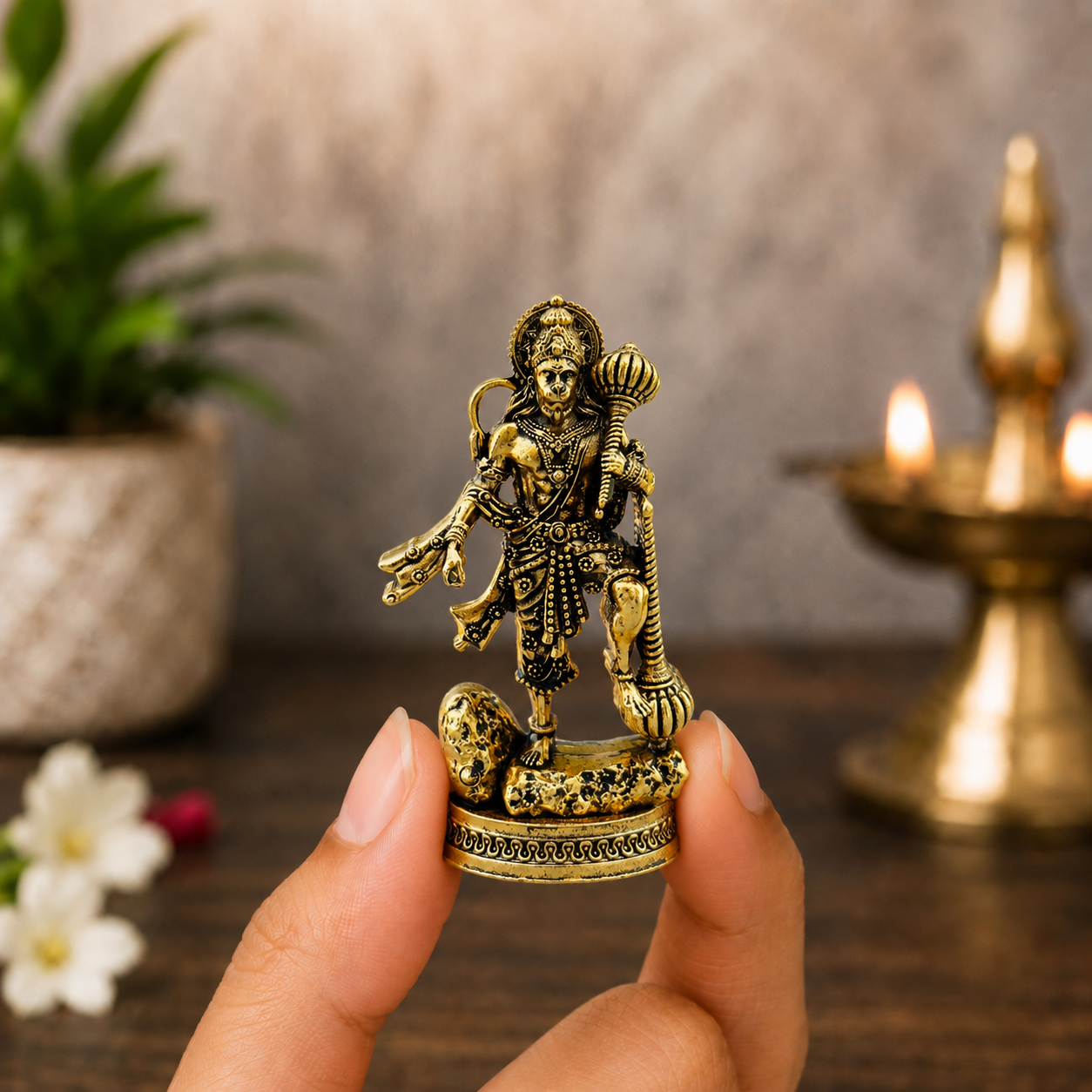 Raksha Kavach Hanuman Murti - Gold Plated